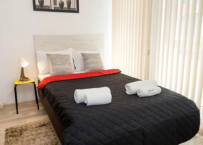 Apartment Near Grand Mall I Cozy & Convenient By Flat Mаnаger