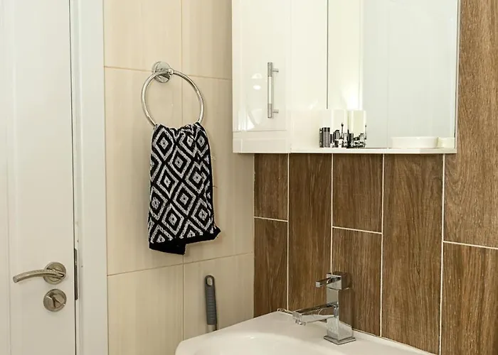 Near Grand Mall I Cozy & Convenient By Flat Mаnаger